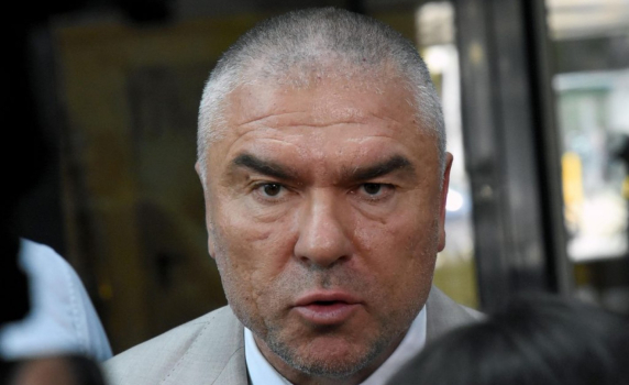 "Капитал": Два плажа за Марешки