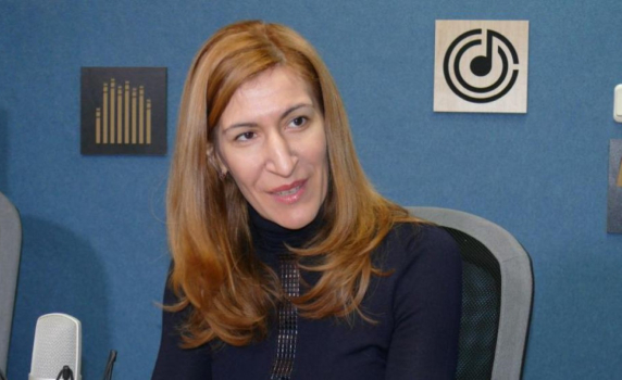 Хотелиери настояват Ангелкова да подаде оставка