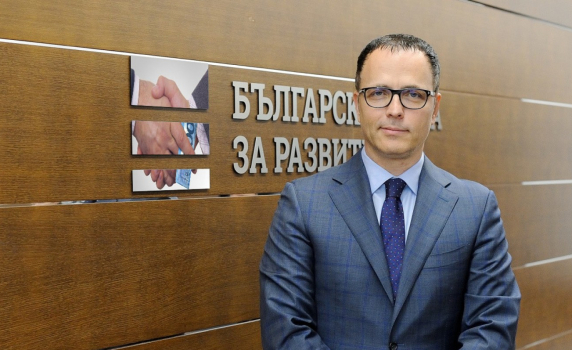Банката за развитие е отпуснала милиони на фирми, близки до ДПС 
