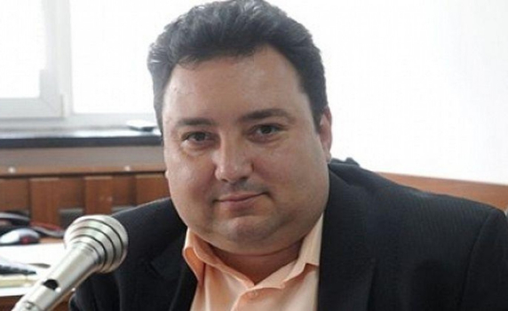 Шефът на БНР, който не знае защо спря радиото, е със заплата по-голяма от премиера и президента