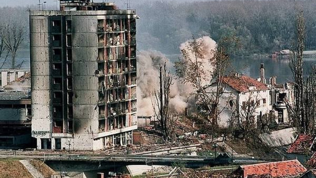 САЩ към сърбите: Гледайте по-широко към бомбардировките на НАТО
