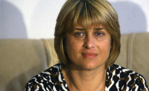 Лечева: Свършихме 80% от работата по &quot;Арена Армеец&quot;, а като кмет на София Борисов ни разиграваше като маймуни