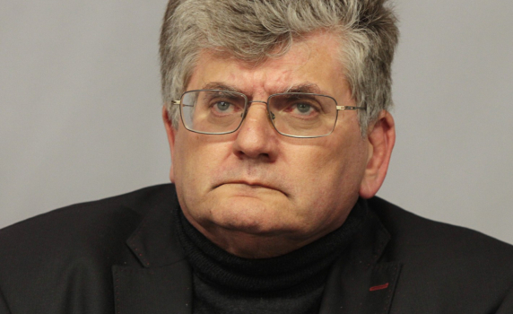 Еленко Божков: САЩ продължават да натрапват ядреното си гориво 