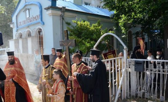 Храмът в Княжево, през който трябва да мине булевард