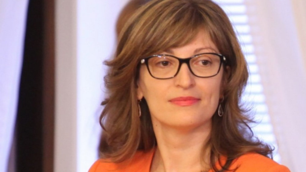 Министър Захариева: Докладът на ЕК за Румъния ще бъде по-положителен от нашия 