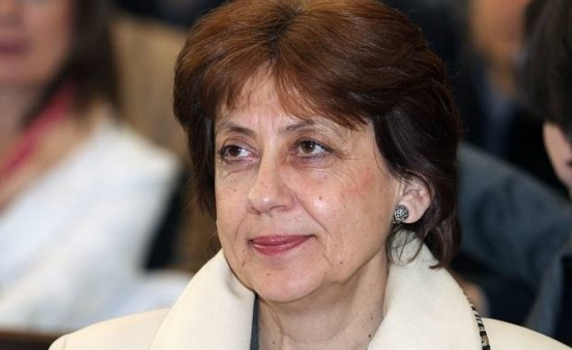 Инджова казала в болницата, че е претърпяла битов инцидент, а на полицията, че е нападната