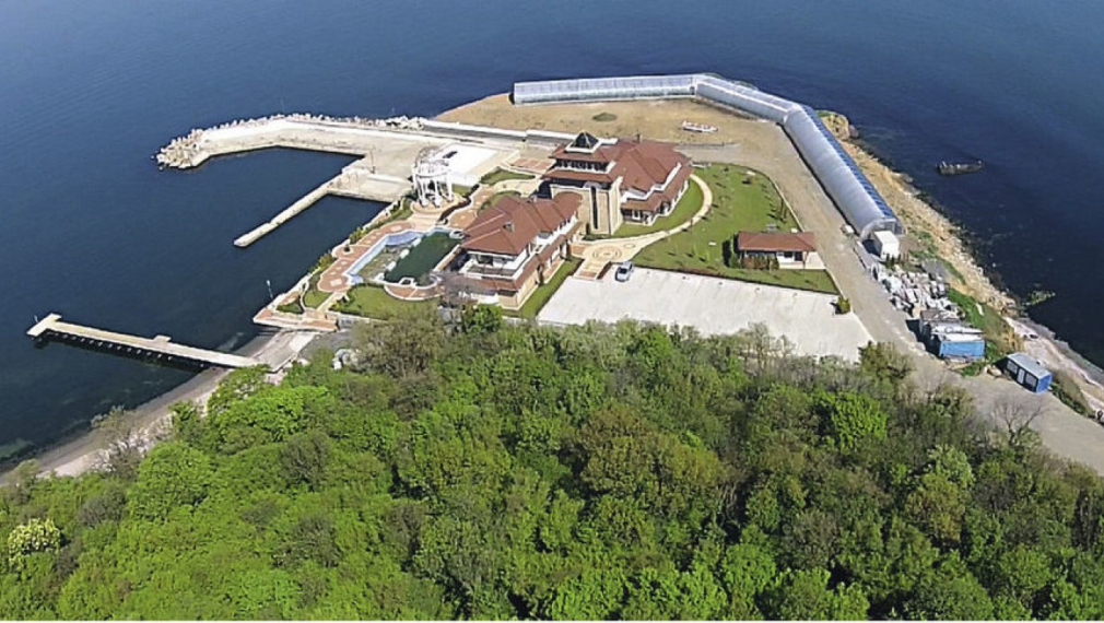  Откриха нарушения край "Росенец", на Буджака, Аркутино и още места по морето