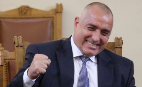 Борисов задушава финансово БСП, за да я похити