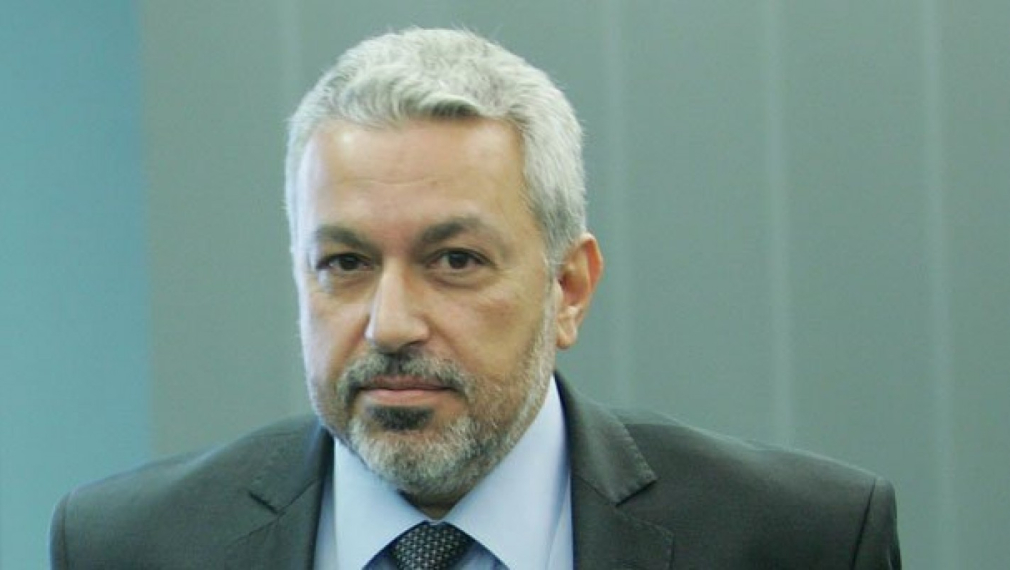 Министър Ананиев прояви глупава арогантност към президента