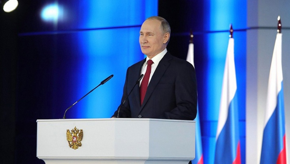 Путин иска да превърне Русия в "страна на семейството"