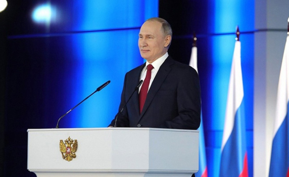 Путин иска да превърне Русия в "страна на семейството"
