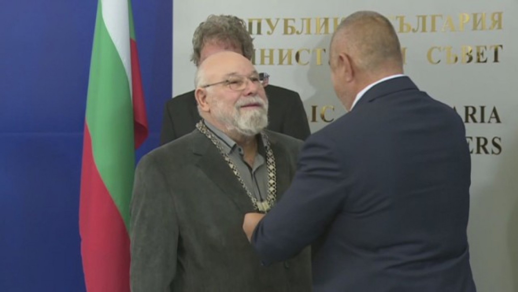 Премиерът удостои Владимир Зарев с наградата „Св. Паисий Хилендарски“
