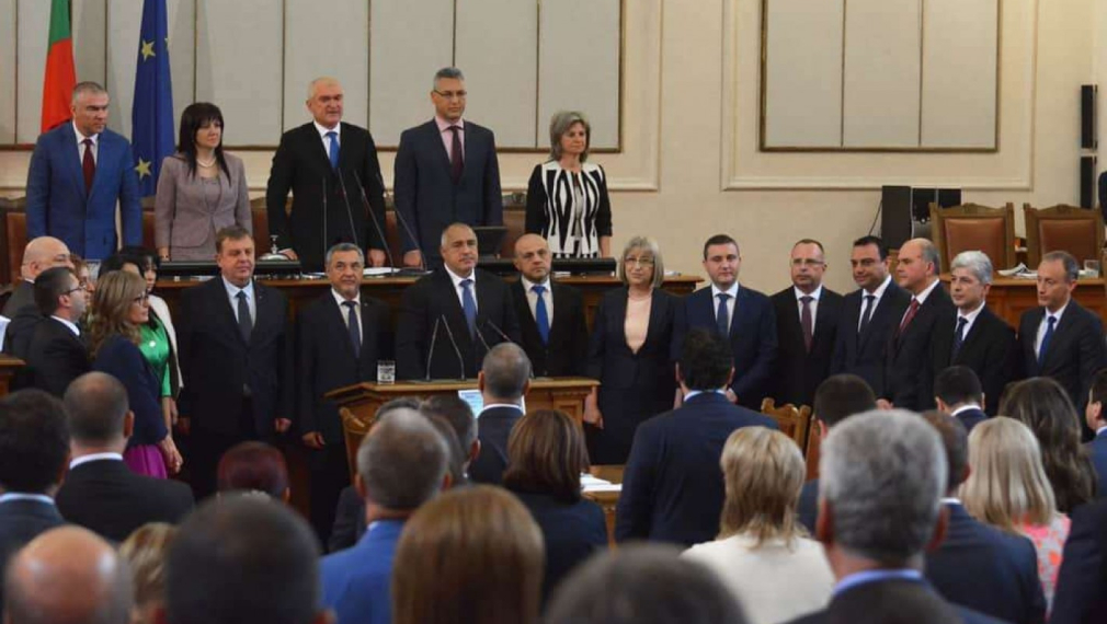 Юрист: Ако Борисов подаде оставка, си отива цялото правителство
