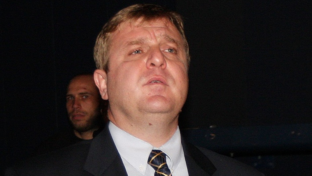 Яне Янев прие остатъците НАПРЕД