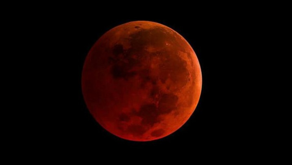 В сряда се очаква изключителна червена супер Луна