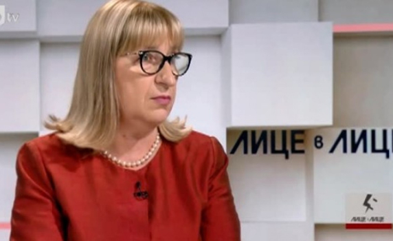 Цачева: Видях изкопа и се свързах с фирмата, не знаех, че и Цветанов е там