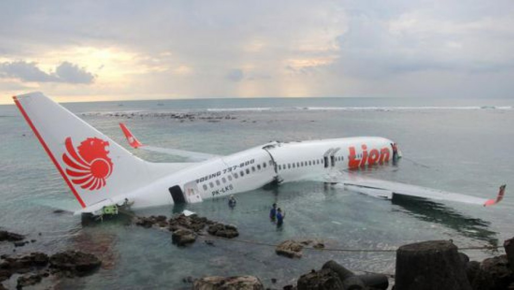 По единадесет самолета "Боинг 737" аварират всяка година