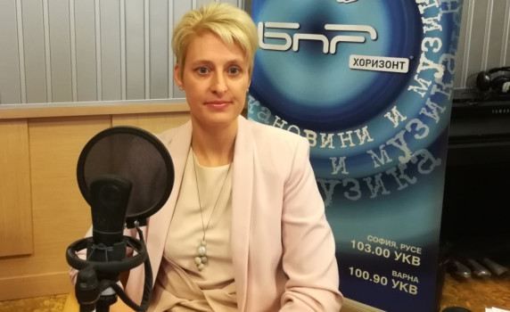 Британската посланичка: Много добре работим с Иван Гешев 