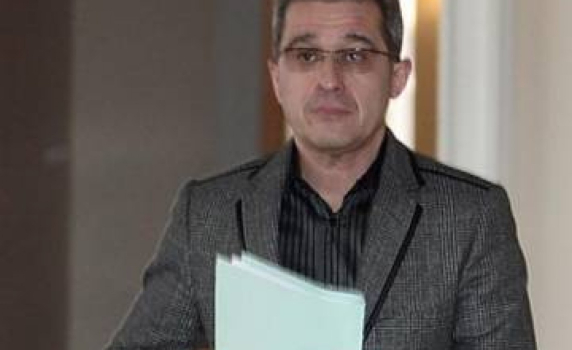 Замериха  Йордан Цонев с яйца 