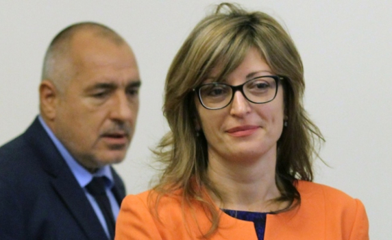 Напрежение между правителството и президента заради позицията за Венецуела