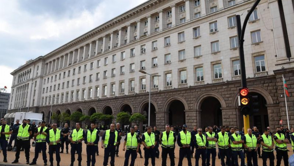 Свикват общонационален митинг пред МС 