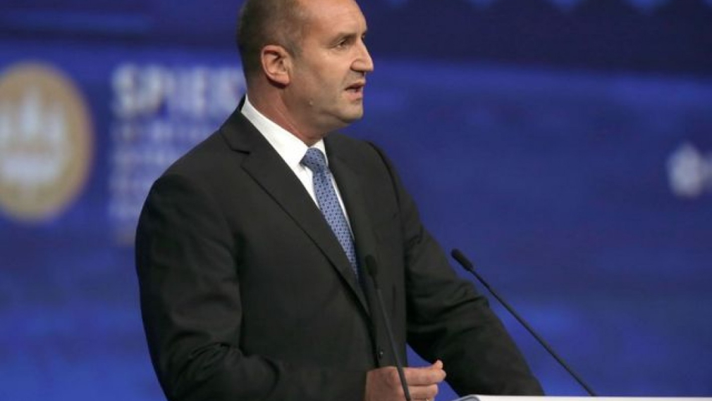 Радев влезе в спор с Путин за суверенитета на България