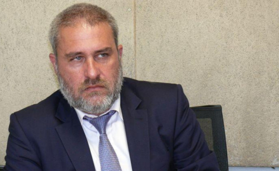 Боил Банов: Директорката на Музикалното училище остава, но сгреши