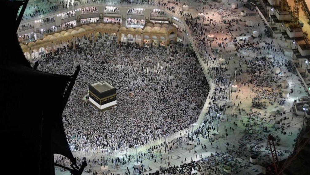 Над 2 млн. мюсюлмани започват годишното поклонение в Мека