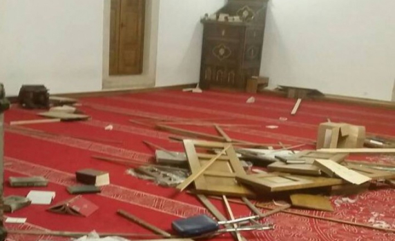 Софийската джамия е била обект на вандализъм