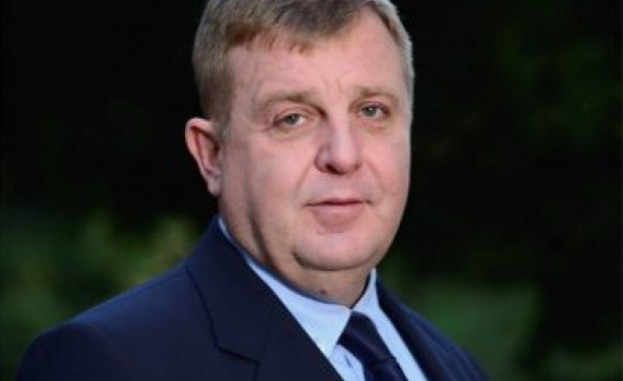 "Труд": „Дневник“ пусна фейк срещу Каракачанов