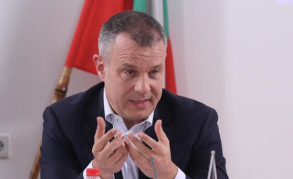Емил Кошлуков е новият шеф на БНТ
