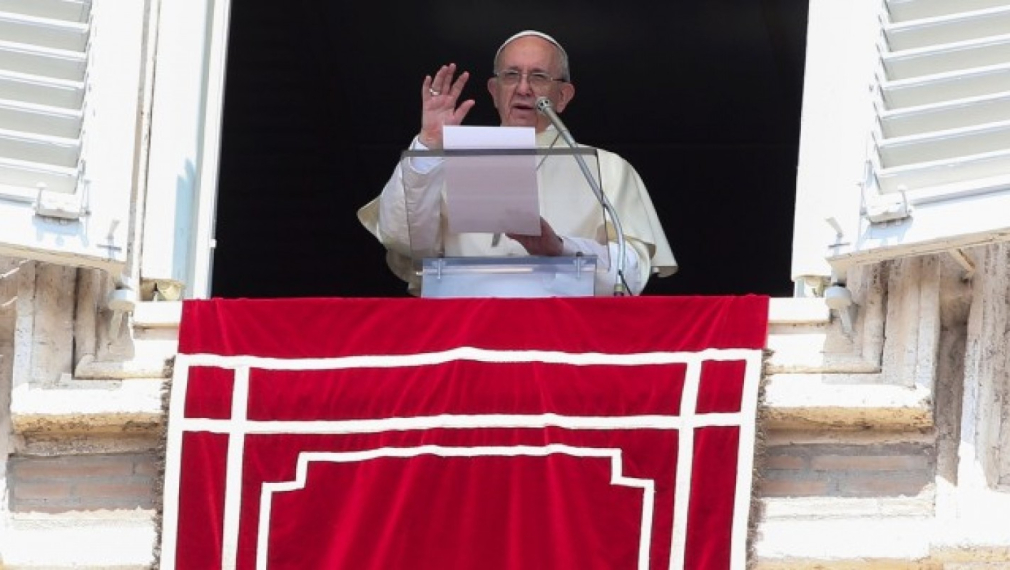 Папата призова за край на „нечовешкото насилие“