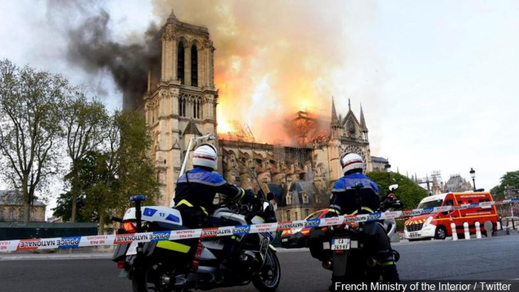 Френската гражданска защита: Катедралата щеше да рухне, ако бяхме използвали самолети