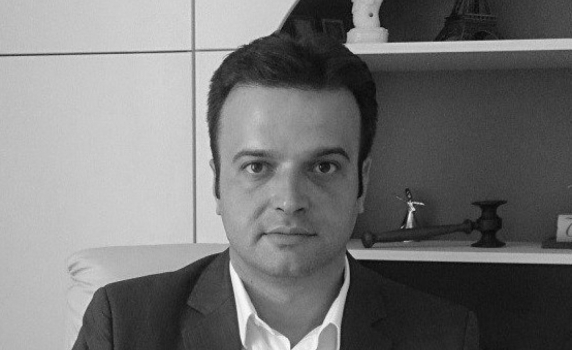 Битката на президента Радев със законодателния произвол на ГЕРБ