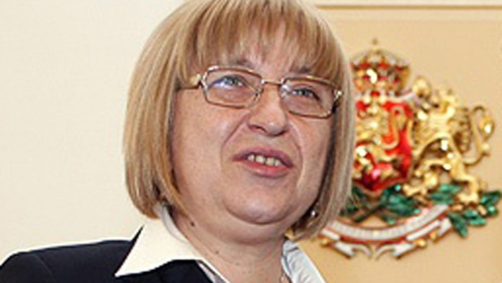 Цецка Цачева: Ще работя с г-н Тръмп