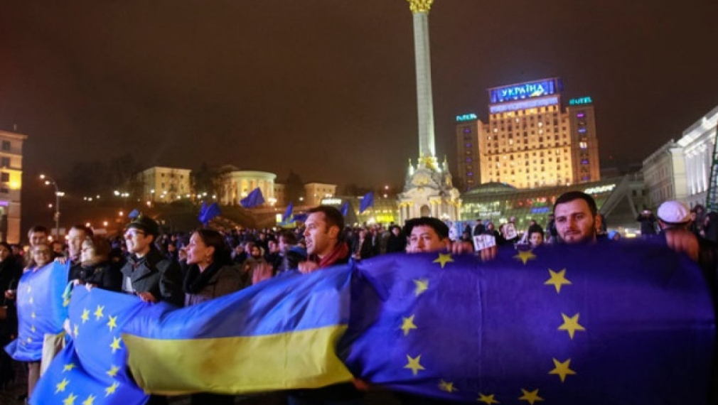 Проф. Шевел: Протестите в Киев няма да свалят правителството