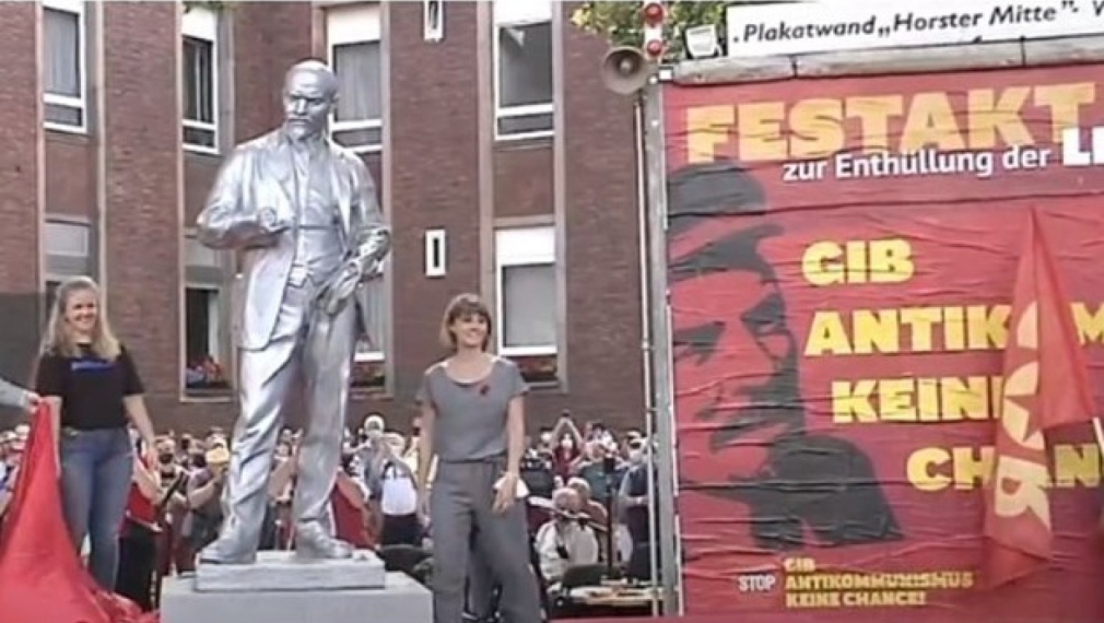 Ленин с паметник за първи път в Западна Германия