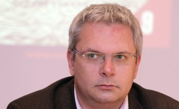 Момчил Методиев: Църквата не може „да затвори“ църквите и отмени богослуженията – богослужението е в центъра на съществуването ѝ 
