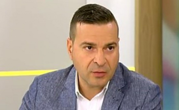  Венелина Гочева: Слави Ангелов е бил опериран, кракът му е счупен с нож, а лицето обезобразено