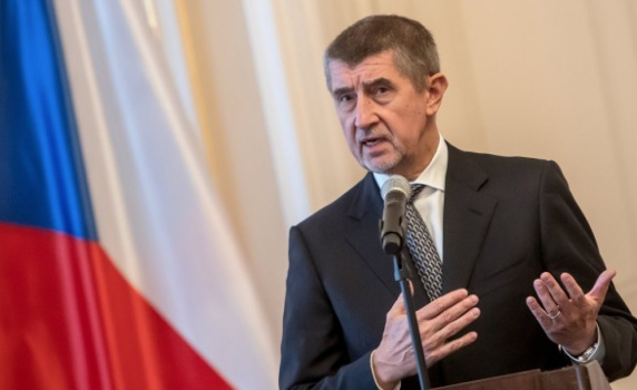 И Чехия застана зад Орбан