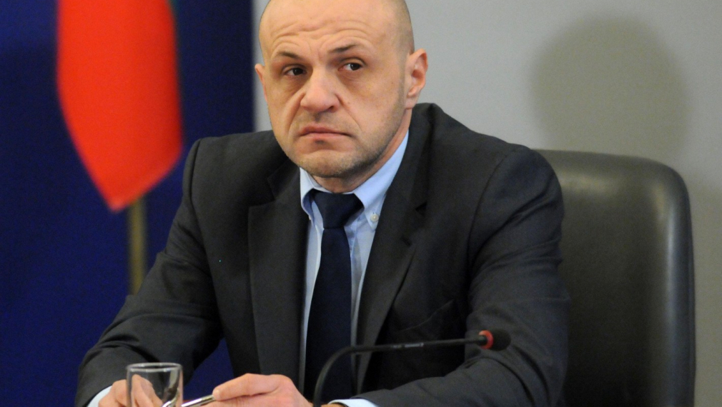 Граждани подадоха сигнал в прокуратурата срещу Томислав Дончев за аферата НДК