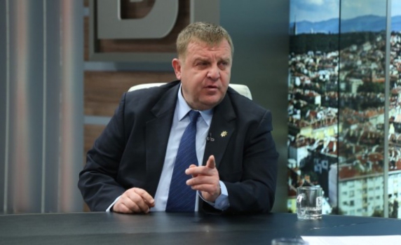 Каракачанов: Българските политици извършиха престъпление към българската армия