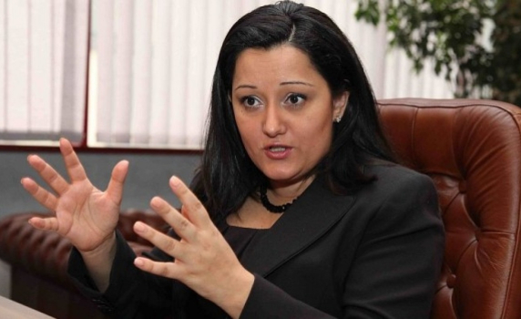 Павлова: Цената на чадъри и шезлонги ще влиза в оценката на кандидат-концесионерите