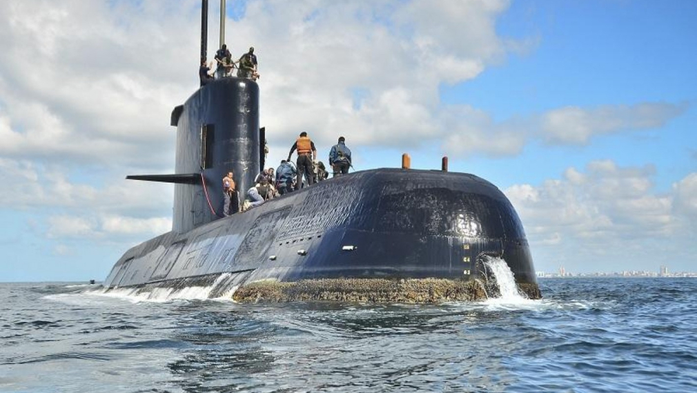 На борда на изчезналата аржентинска подводница е имало експлозия