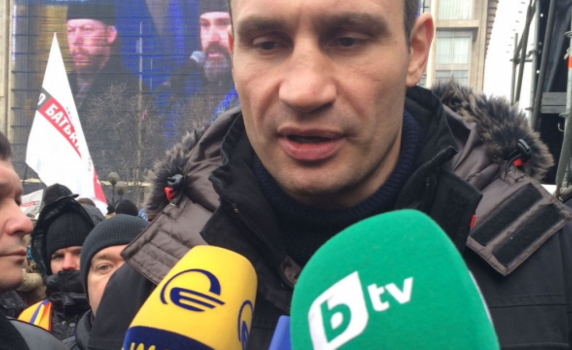 200 000 души протестират на пл. „Независимост“ в Киев