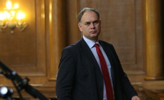 Георги Кадиев: Продажбата на Общинска банка е чисто корупционна сделка