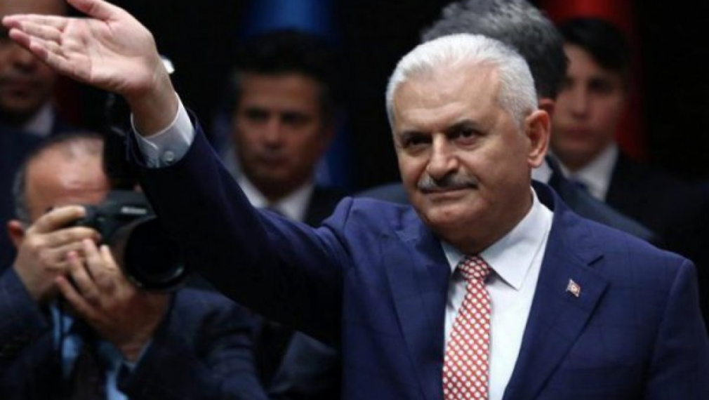 Турският премиер предприе рокади в кабинета след среща с Ердоган