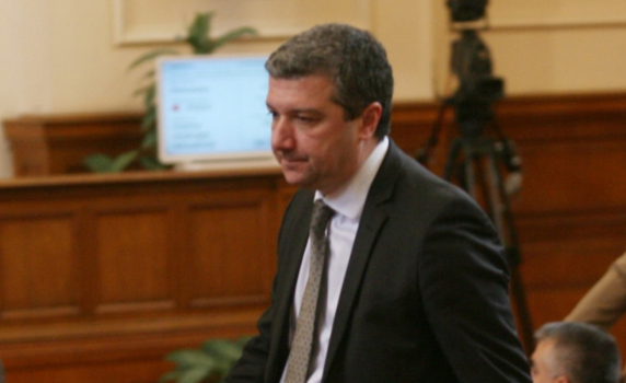 Драгомир Стойнев: Кризата с водата, въздуха и боклука е резултат от управлението на ГЕРБ