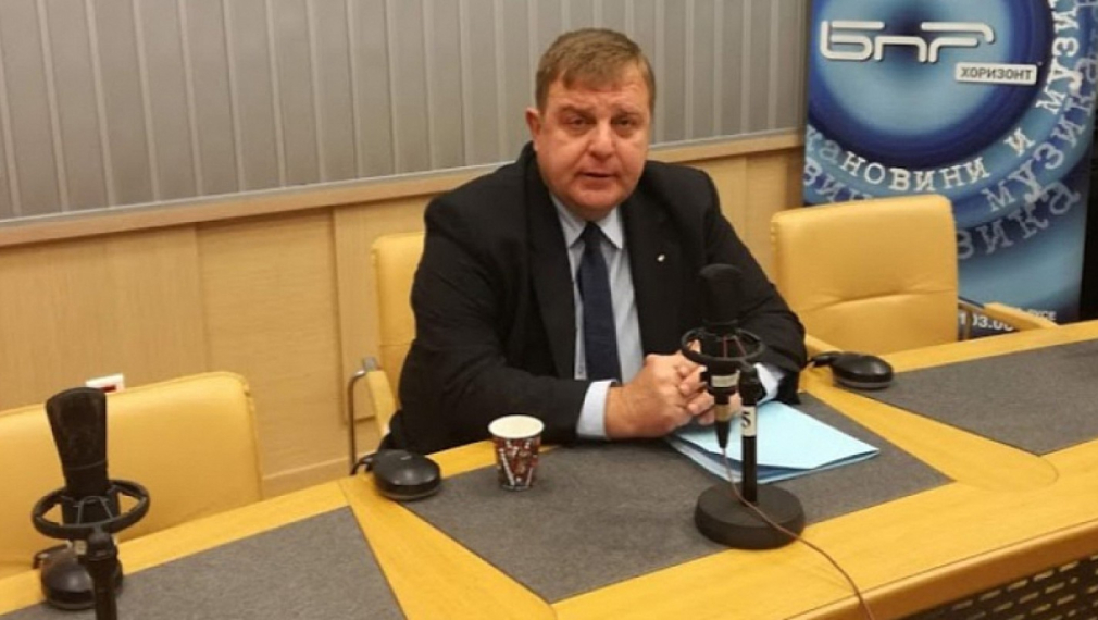 Каракачанов: Правителството засега не успява да договори изгодна цена за Ф-16