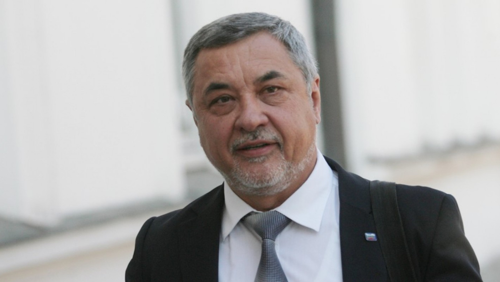 Валери Симеонов: Отношението към Русия ни разделя с "Атака"